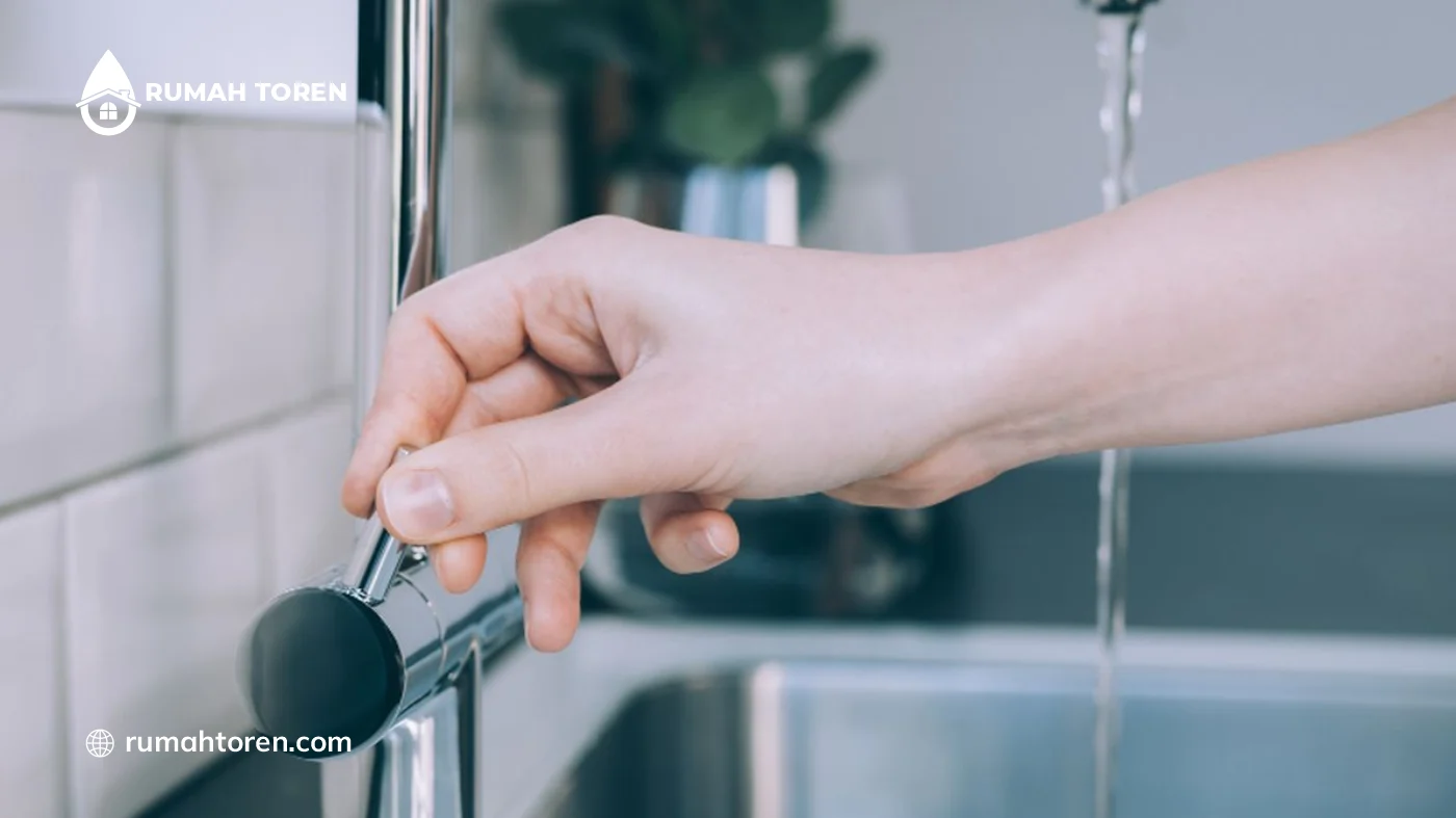 Kenapa Air dari Toren Keluarnya Kecil