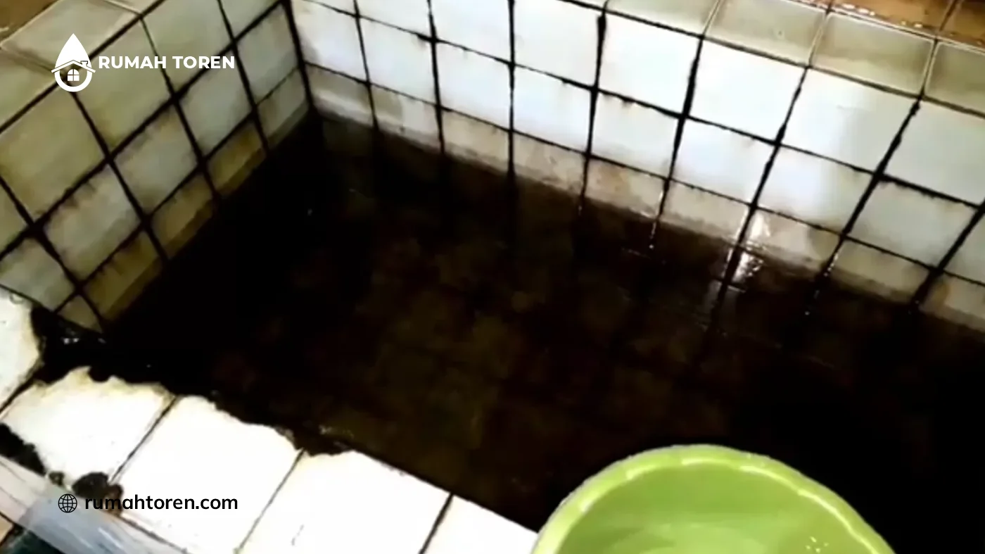 Berbagai Penyebab Bak Mandi Jadi Kusam